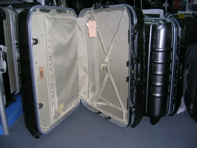 cathay hand luggage